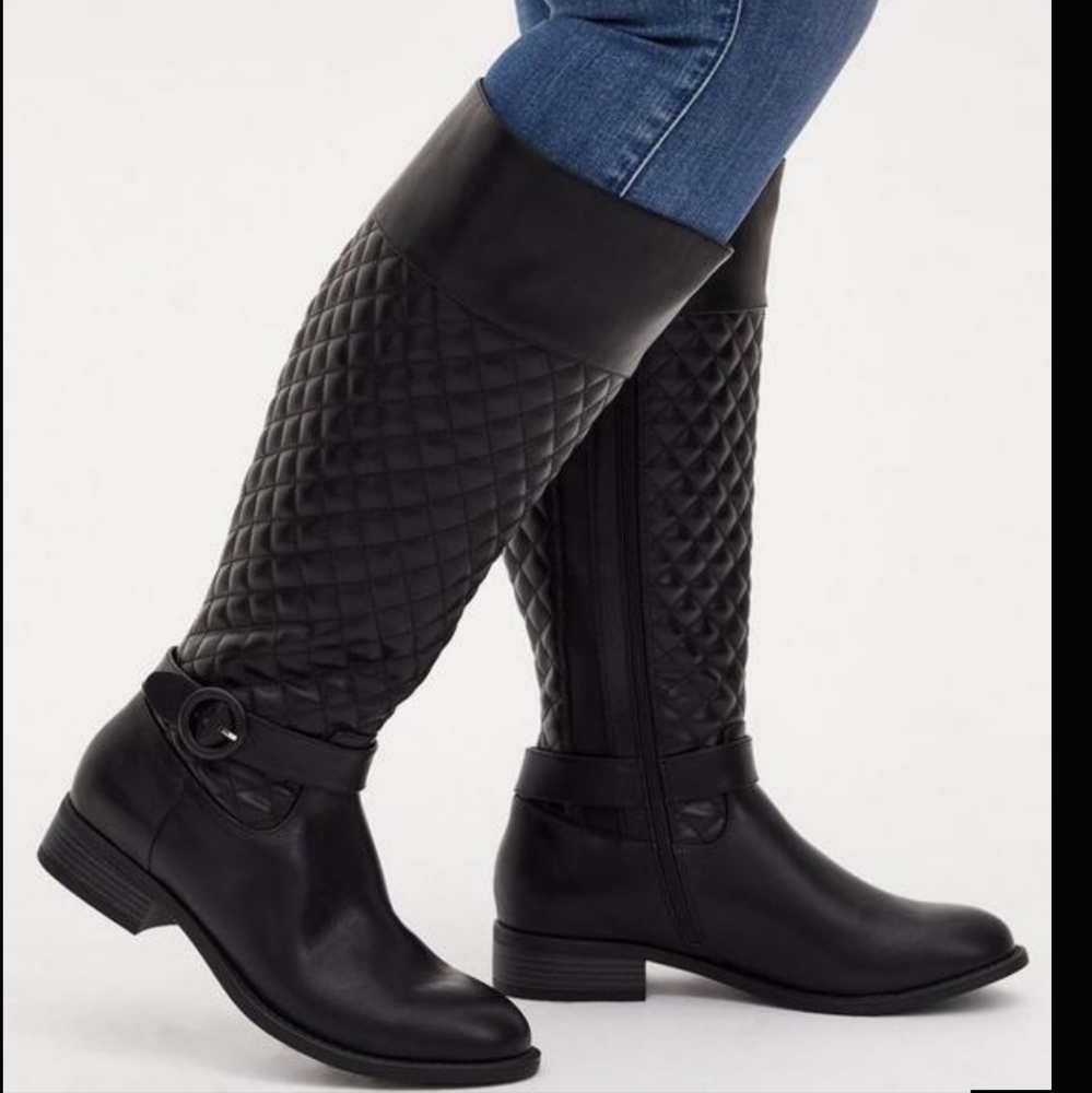 Torrid 8.5 Quilted Boots